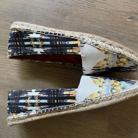 Rebecca Minkoff Espadrilles "Gwyn" Black/Yellow/White with Gold Studs US 10 - Picture 6 of 9